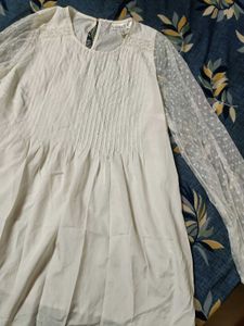 VINTAGE SHEER SLEEVE TOP