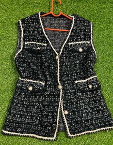 Chic Tweed Vest