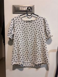 Polka dots top