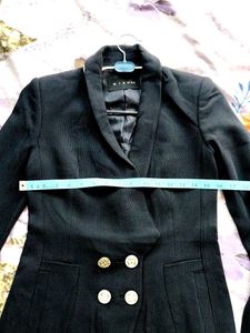 Stylish Blue Double-Breasted Blazer