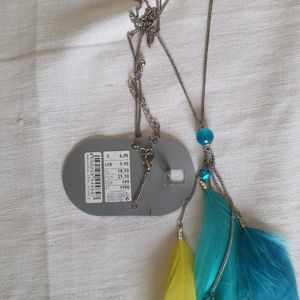 Feather Pendant Necklace