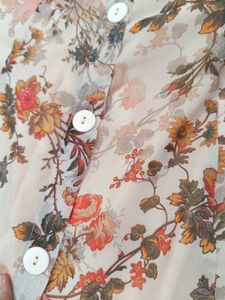 Beautiful Floral Print Midi Skirt
