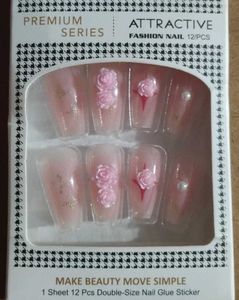 Attractive Fashion Nails - 12 Pcs