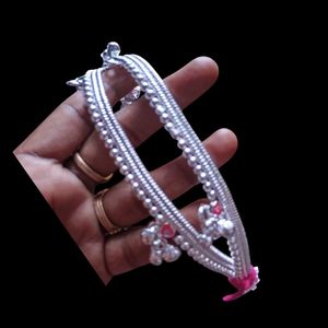 Glittering Women Anklets.