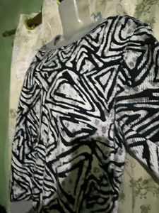 Abstract Print Long Sleeve Top