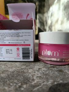 plum bulgarian rose moisturizer