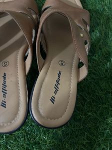 Hi-altitude Brown Slide Sandals - Size 5