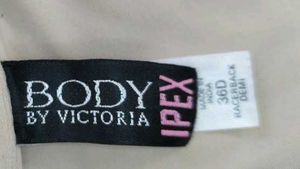 🌸Victoria&#39;sSecret &#39;Body by Victoria&#39; T-Shirt Bra
