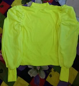Stylish Retro Woman Top