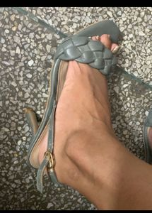 Get Combo Of 2 Branded Heels