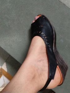 Price Drop⏰ Leather Wedges