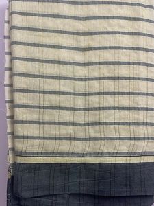 Cotton saree with zari border