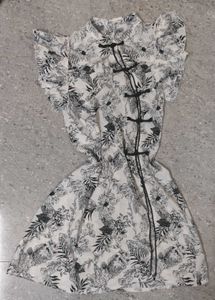 Printed White Ruffle Sleeve Cheongsam