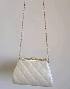Stylish Quilted Crossbody Bag