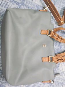 Baggit Grey Strutured Handheld Bag