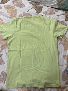 Green T shirt max