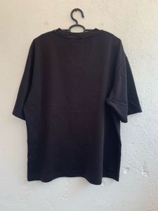 Uniqlo T Shirt