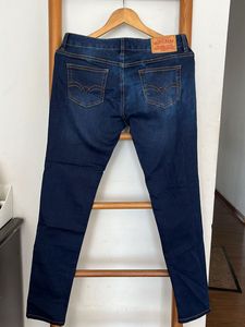 Brand New Indigo Bank Skinny Jeans – Classic &amp; Sop