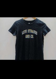 Levi's Tshirt 99/- Only