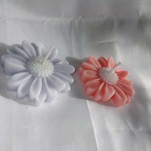 Daisy Flower Candles - Set of 2 🌼🌼