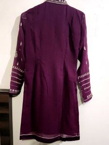Wine 🍷 Coloured Garara