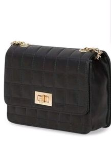 BLACK SLING BAG