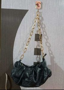Black Cloud Sling Bag w/ Chain