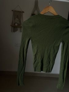 ZARA Green Long Sleeve Crop Top