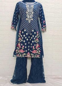 Pakistani Kurta Sets