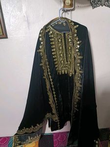 Elegant Black Velvet Embroidered Kurta
