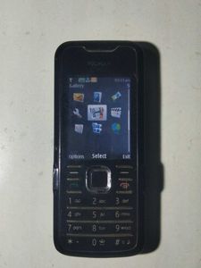 Nokia 7210 SUPERNOVA