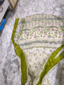 White Saree With Green Leaf Prints