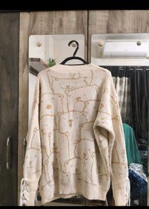 Cute Bear Print Knit Sweater from savana (no tag)