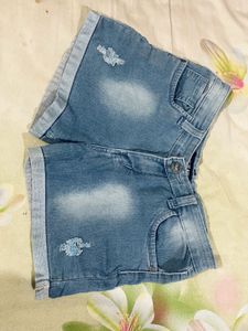 Cute Denim shorts