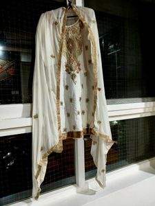 Elegant white patiyala Salwar Suit