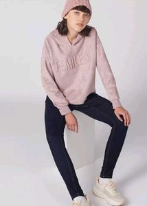 Sweatshirt With Long Sleeves And  Hood