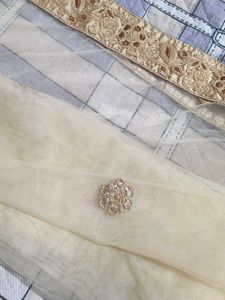 ✨Embroidered Golden Blouse 🆕