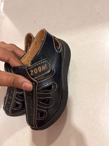 Zoom Black Leather Sandals - Size Unknown