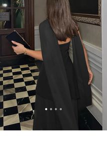 Elegant Black Maxi Dress