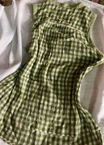 Sale !! Bossini Green Checkered Top