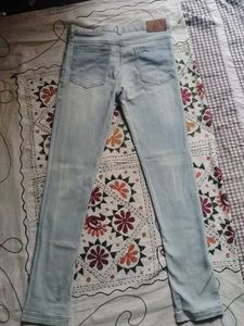 Light Wash Skinny Jeans