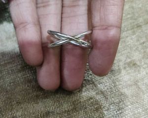 Criss Cross Ring