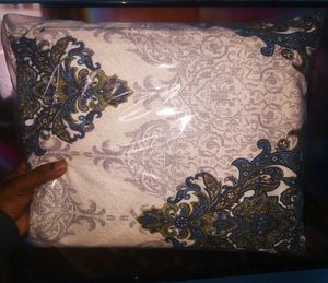 Pellow (Foam and Cotton)