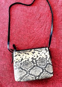 CALONGE Leather Crossbody  Bag