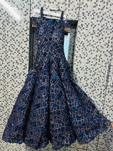 Ballon Navy Blue Gown