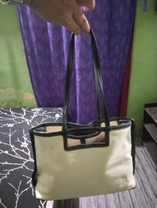 Stylish Handbag Looks Beautiful In Real