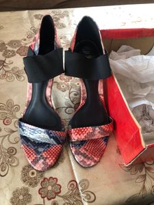 Branded Stylish Heels Animal print