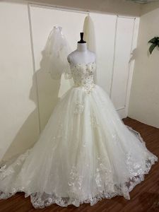 Elegant Wedding Gown