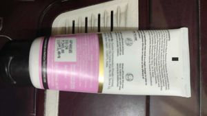 Dr. Sheths Vitamin C and ceramide Facewash
