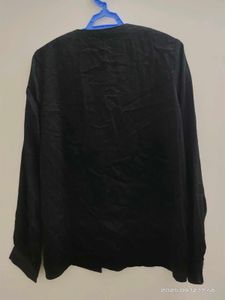 Elegant Black Shirt - M/L